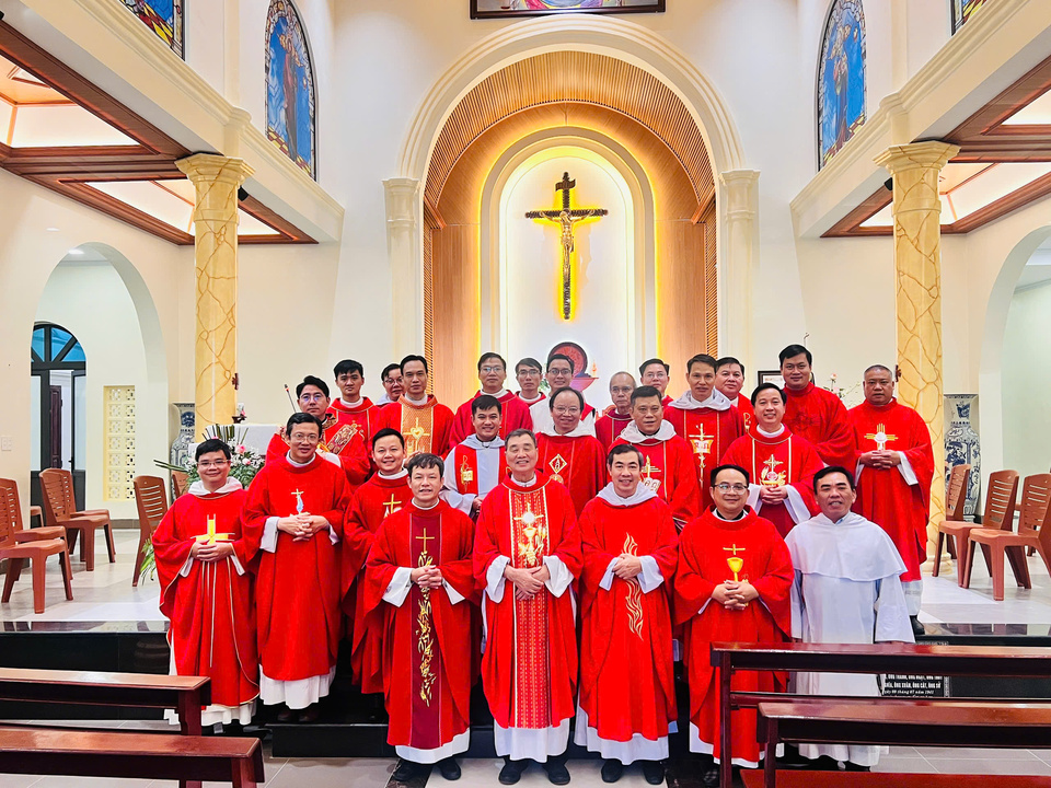 Anh Em Tu xá Hermosilla Liêm mừng lễ bổn mạng