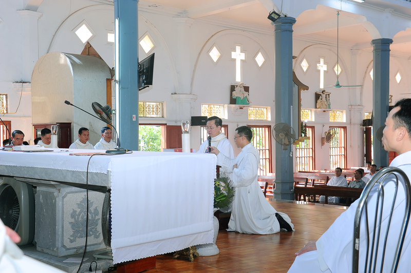 Cha Giuse Nguyễn Văn Phương, O.P. nhận chức Chánh xứ Giáo xứ Cát Đàm, Gp. Thái Bình